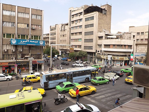 Vtina ulic v Tehernu vypad podobn jako Nasir Chosrou