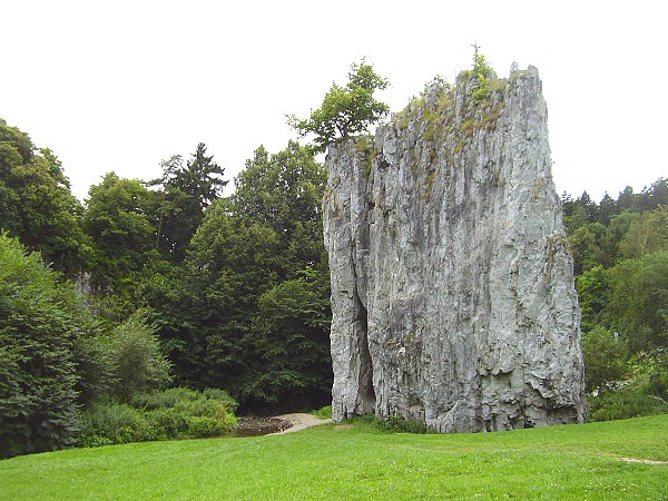 Heben, Sloupsko-ovsk jeskyn