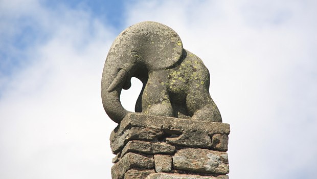 Slon je symbolem Krlickho Snnku