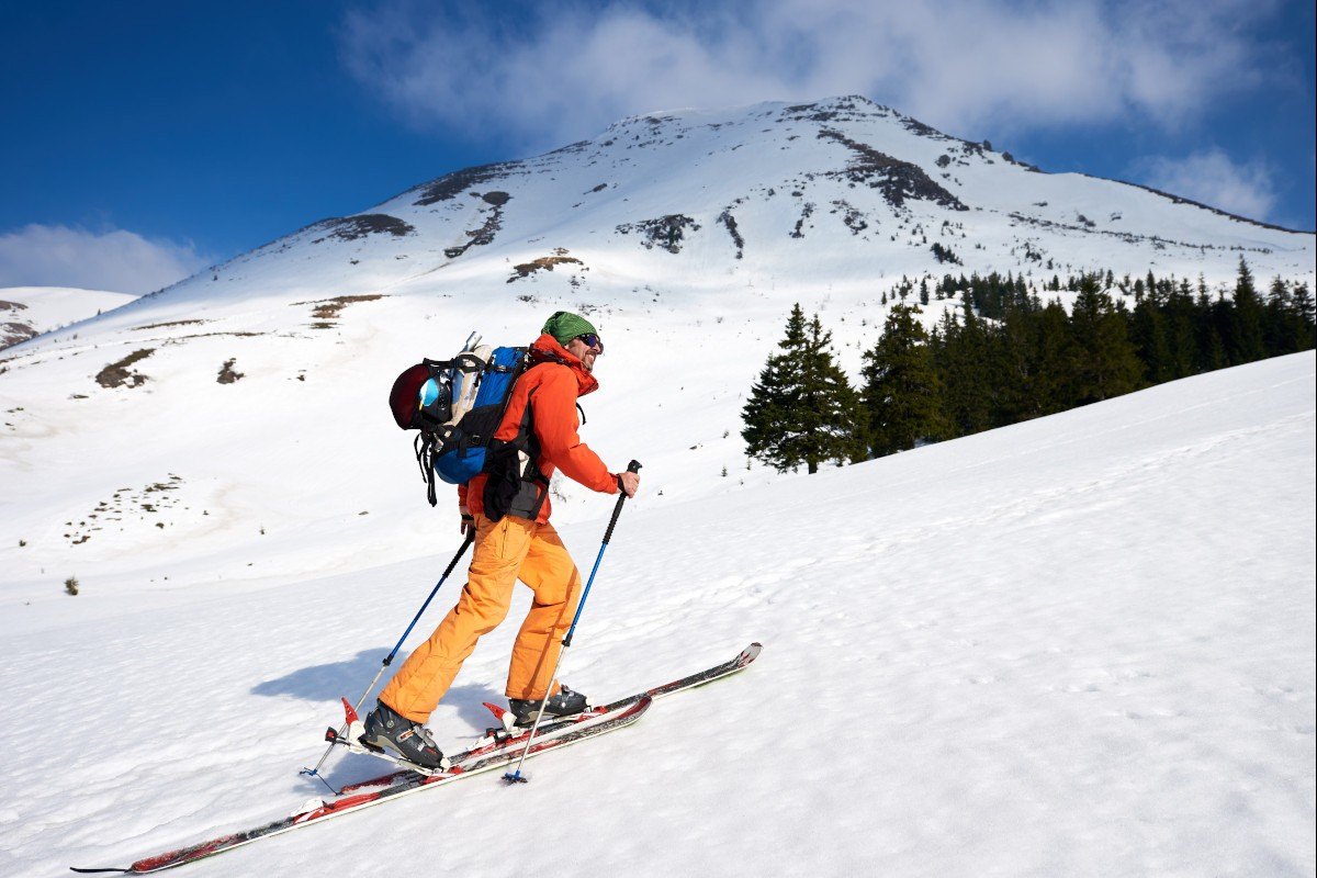 Jak vybrat skialpinistickou vstroj