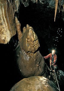 Krsnohorsk jeskyn, Slovensk kras