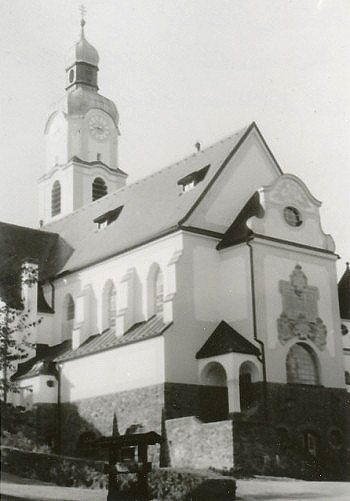 Farn kostel sv. Jana Nepomuckho, snmek z roku 1909