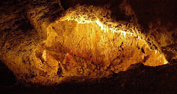 Zbraovsk aragonitov jeskyn