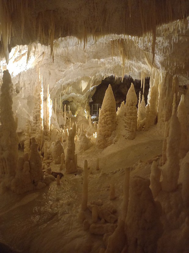 V jeskyni Frasassi