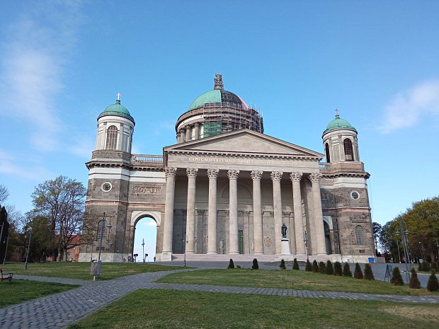 Bazilika v Ostihomi