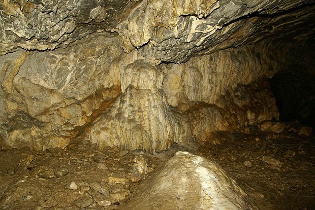 Dpna diera - v jeskyni