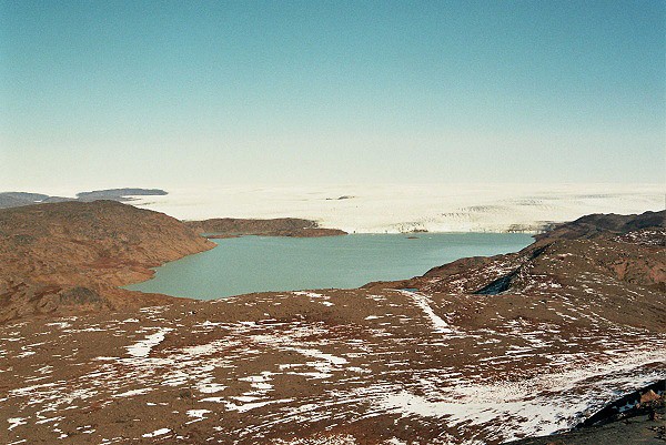 Jezero s nekonenm ledovcem