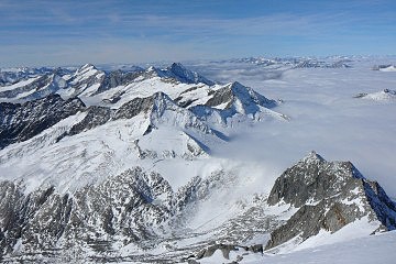 Pohled z vrcholu smr zpad (Otztaler Alpen)