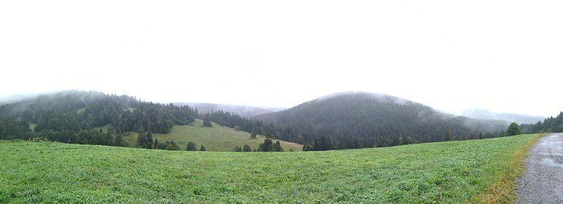 Pohled na Bukovinu a Vysokou Maguru ze Sedla Beskyd