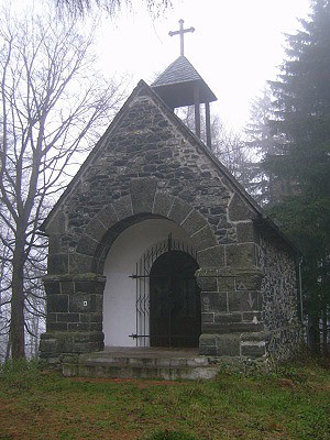 Kaple na vrcholu Velkho Roudnho
