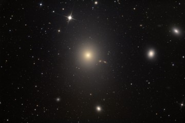Eliptická galaxie NGC 5 128