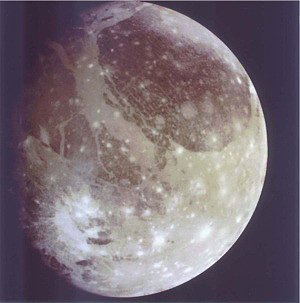 Ganymedes, největší měsíc Sluneční soustavy