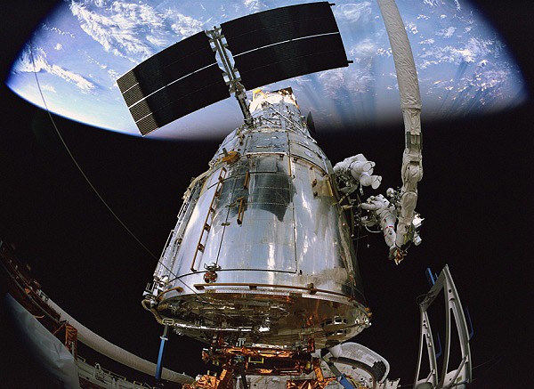 Hubble (HST)