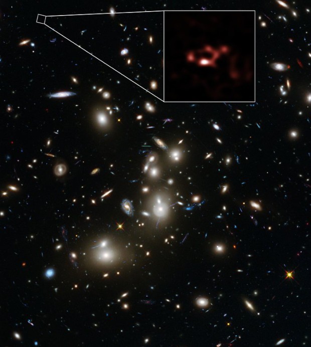 Pohled na galaxii A2744_YD4 pomoc ALMA a HST