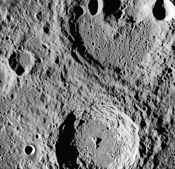 Měsíc z kosmické lodi Apollo 15