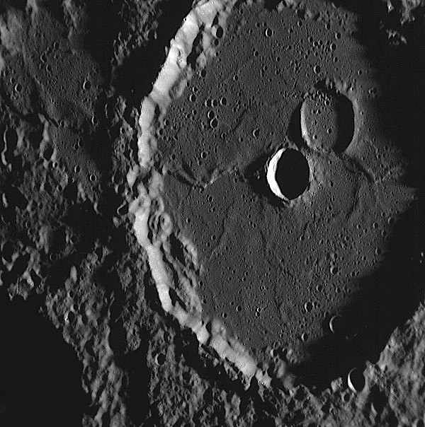 Kráter Machaut