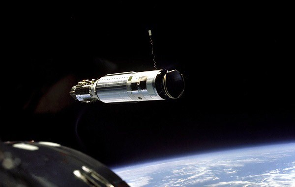 Raketov stupe Agena z Gemini 8