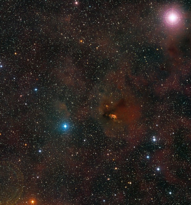 irokohl pohled na oblohu kolem mlad hvzdy HL Tauri