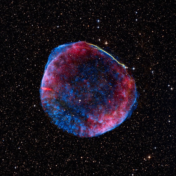 Zářící mlhovina, pozůstatek po mlhovině SN 1006