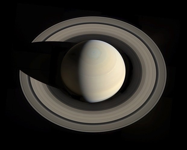 Planeta Saturn ze sondy Cassini