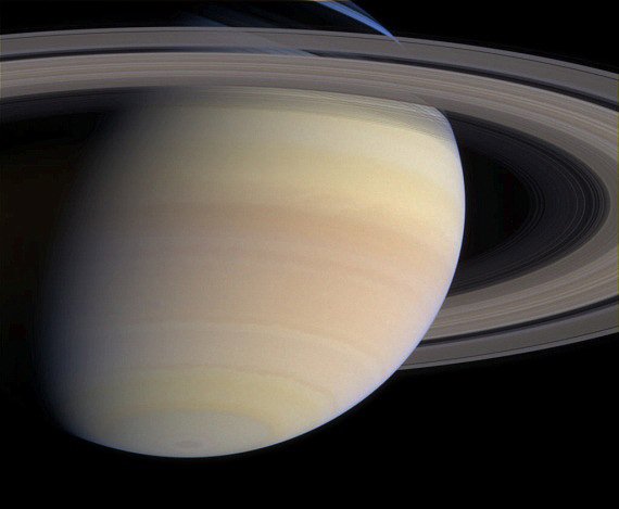 Saturn s prstenci