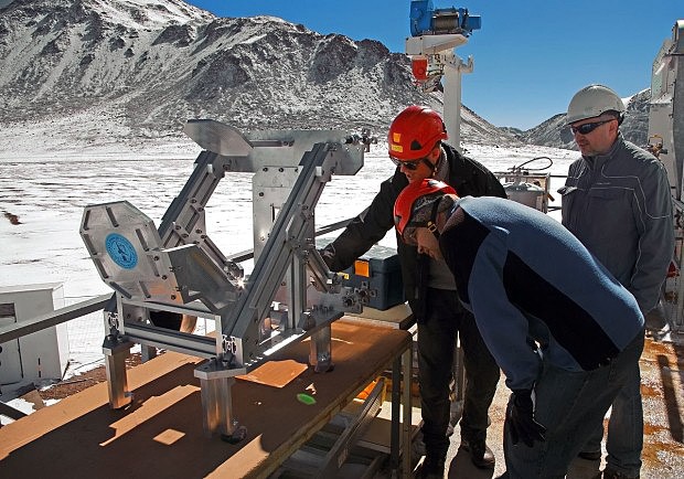 Nov pistroj teleskopu APEX pro hledn vody ve vesmru