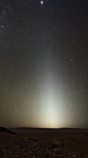 Zodiakln svtlo z observatoe Paranal