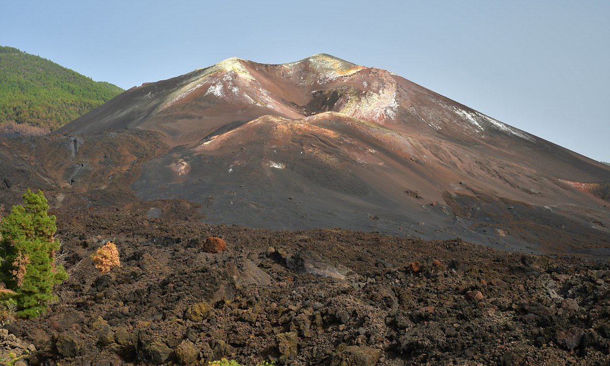 Vulkn Tajogaite je dokonale barevnou sopkou