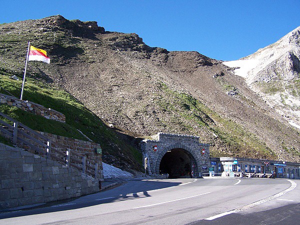 Ústí tunelu pod Grossglocknerem