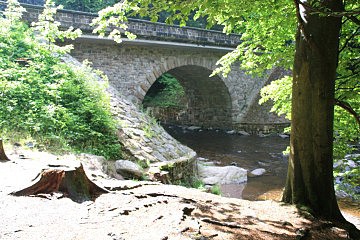 Most přes divoký tok Divoké Orlice