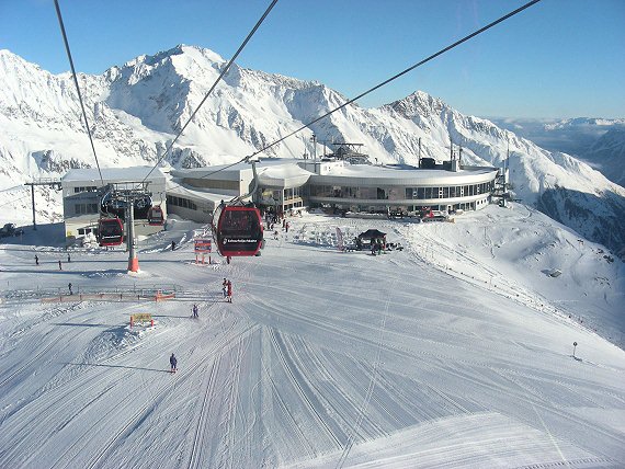 Rakousko, lyžování v Alpách