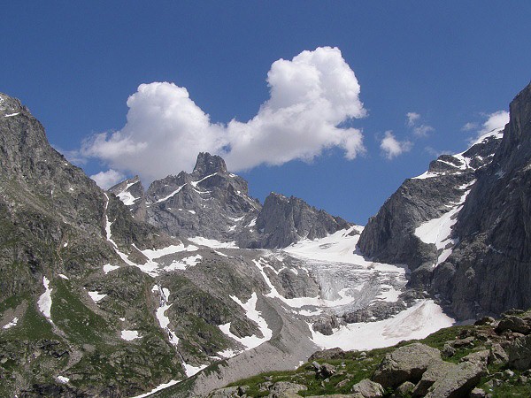 Ledovec s boční morénou, Kavkaz