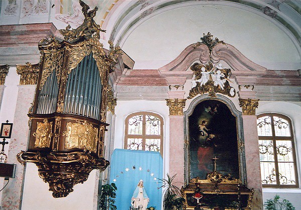 Rokokový interiér kaplnky v Trenč. Bohuslaviciach nemá na Slovensku obdobu