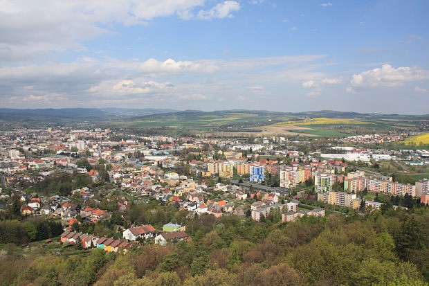 Krnov, Opavská nížina a Zlatohorská vrchovina z Cvilínské rozhledny