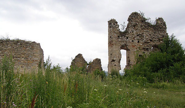 Horní vyhlídková část hradu Divín