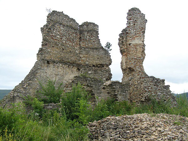 Torzo hradních zdí