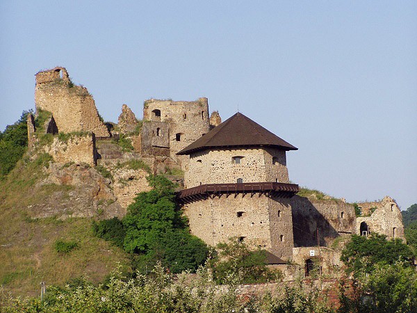 Fiľakovský hrad, Bebekova věž
