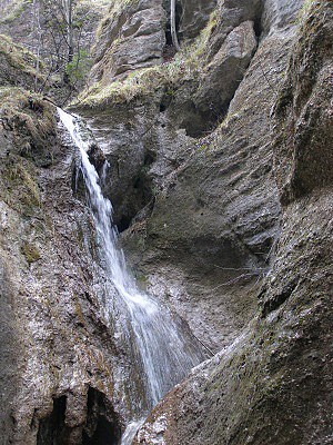 Hlbocký vodopád, horní stupeň