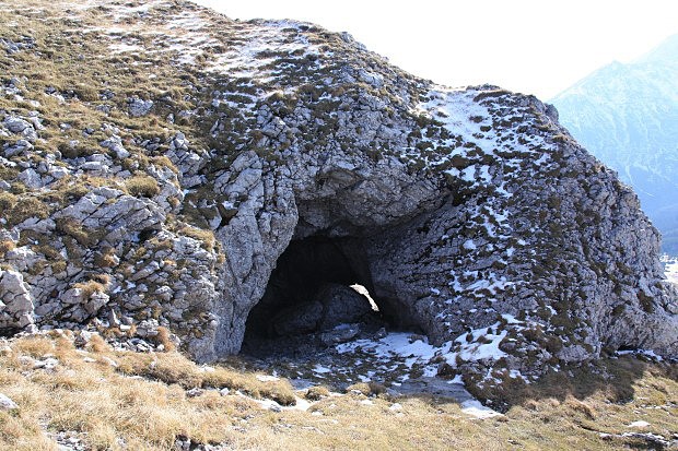 Kamzíčia jaskyňa