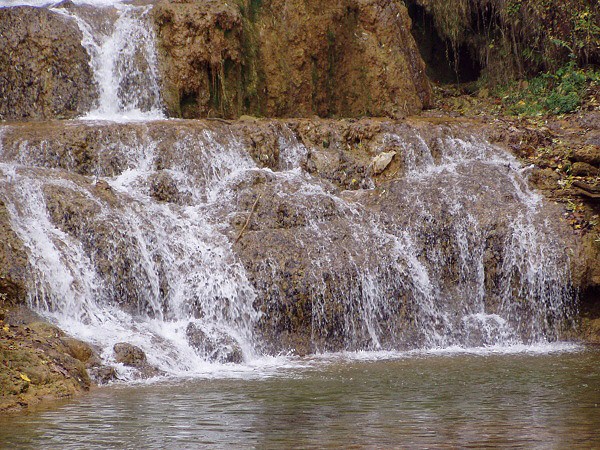 Lúčanský vodopád, spodní kaskády