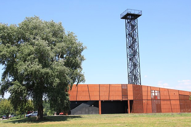 Návštěvnické centrum s vyhlídkovou věží