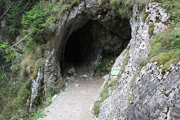 Jaskinia Mylna, vstup