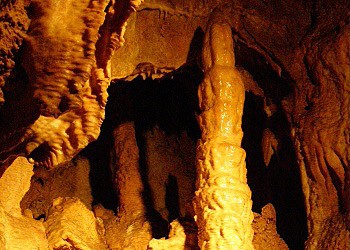 Jeskyně, ilustrační foto