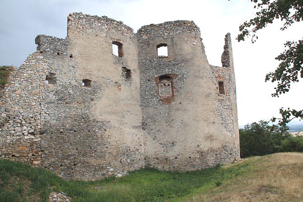 Oponice - Oponický hrad