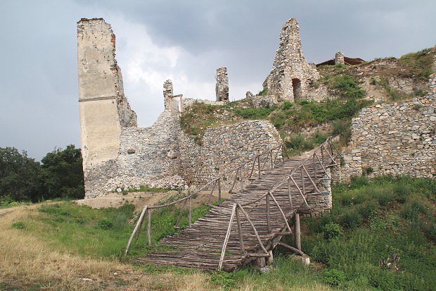 Oponice - Oponický hrad