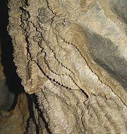 Plavecká jeskyně - typický druh výzdoby pro většinu jeskyní Malých Karpat