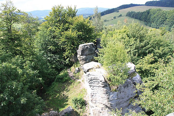Dolní část hradu z vyhlídky