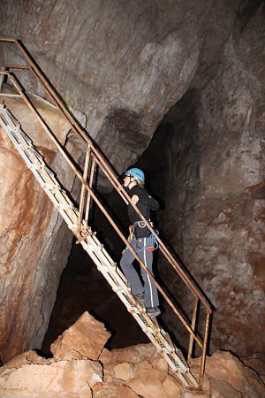 Grotta d Tofana