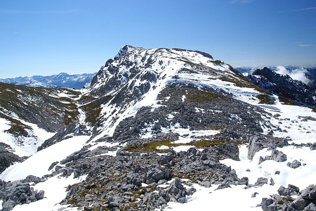 Vrcholová krasová planina s vrcholem Grimming (2 351 m)