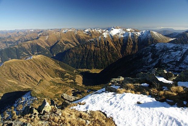Wölzer Tauern z Gr. Knallsteinu (2 599 m)